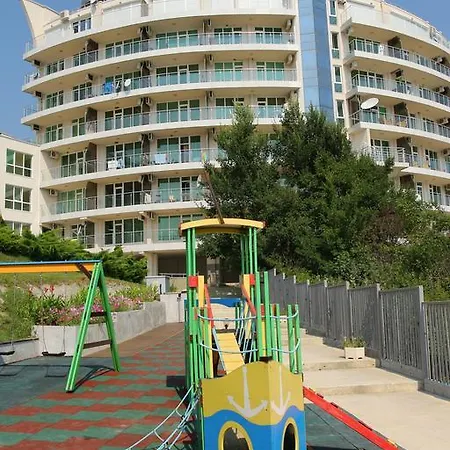 Silver Complex Lejlighedshotel