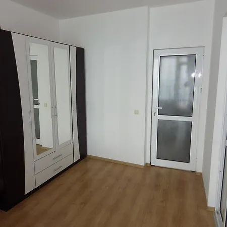 Silver Complex Aparthotel 3*