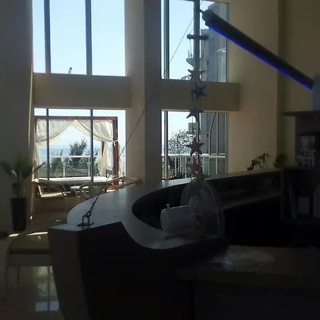 Aparthotel Silver Complex 3*