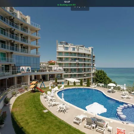 Silver Complex Lejlighedshotel 3*
